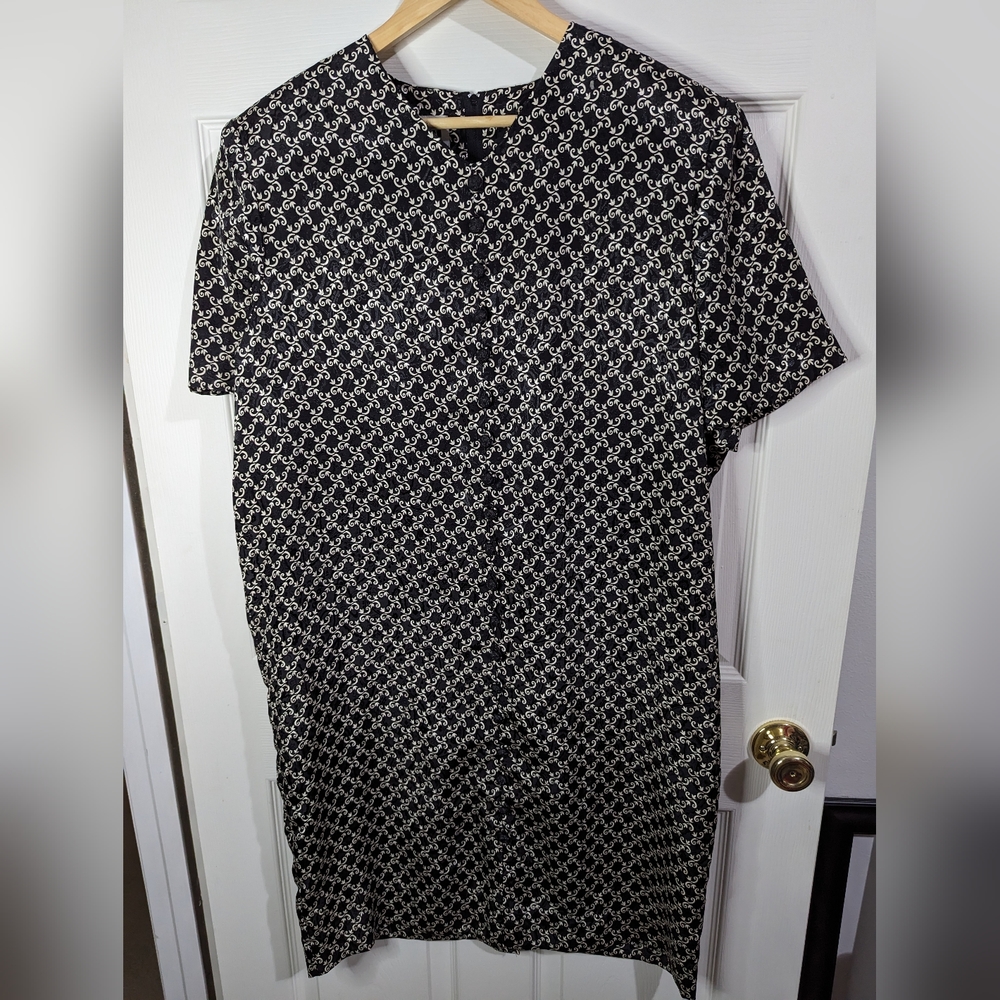 Leslie Fay Vintage black & Cream Sheath dress with faux button front size 16